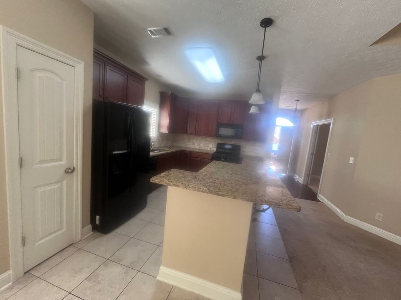 708 Briarcliff Pl - Photo 4 of 22