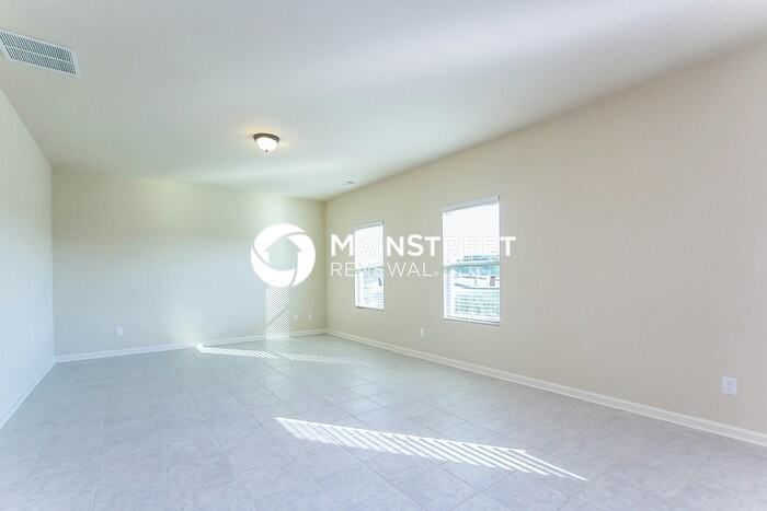 706 Independence Ave - Photo 2 of 15