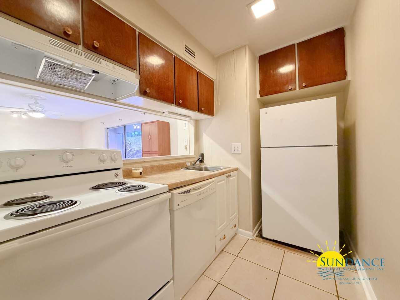 403 Marshall Ct Nw - Photo 5 of 13