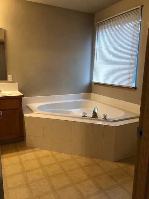 17714 1st Avenue Ct E - Photo 6 of 18