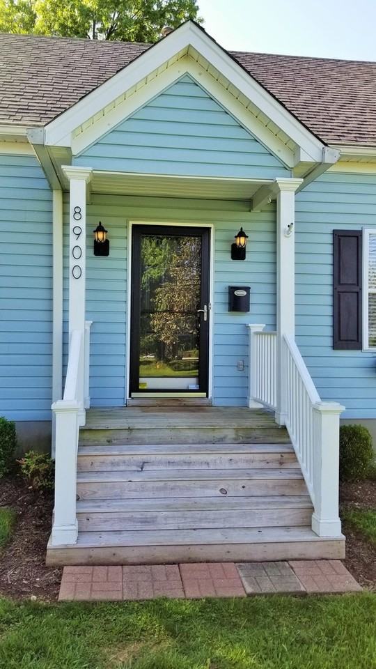 8900 Prospect St - Photo 4 of 50