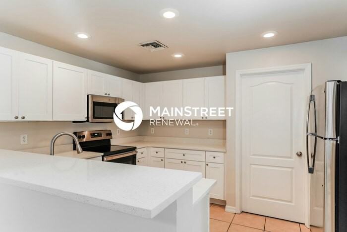 1012 Nw 15th Ave - Photo 6 of 16