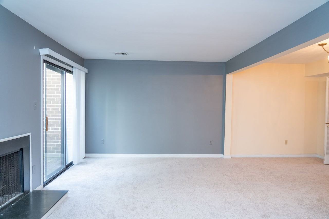 1054 Cheshire Ct - Photo 7 of 50