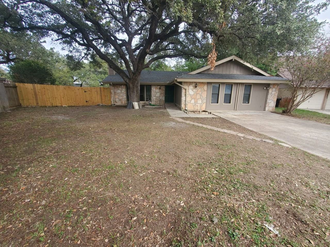 3051 Heidi St - Photo 2 of 22