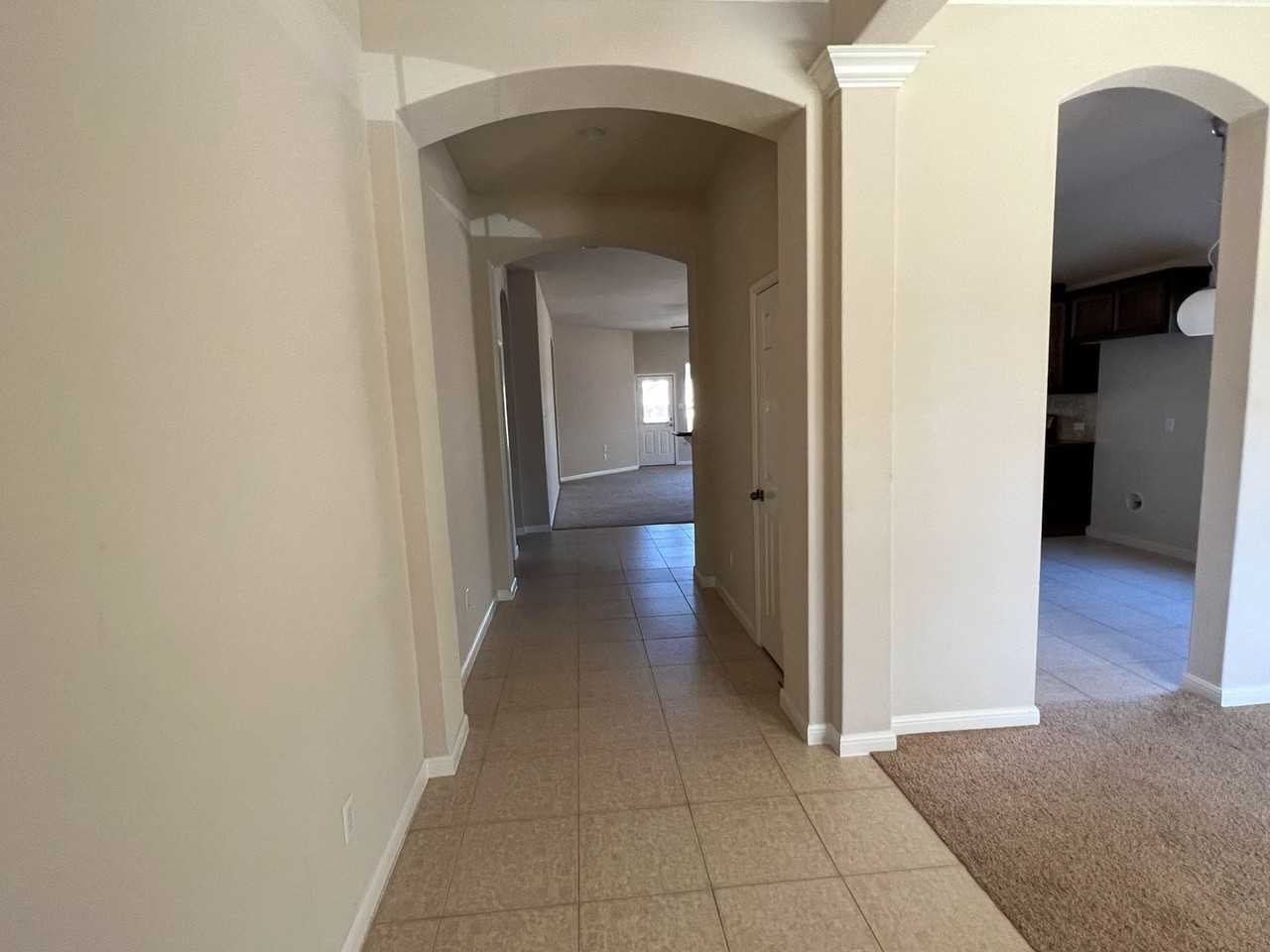 2475 Santa Barbara Loop - Photo 3 of 11