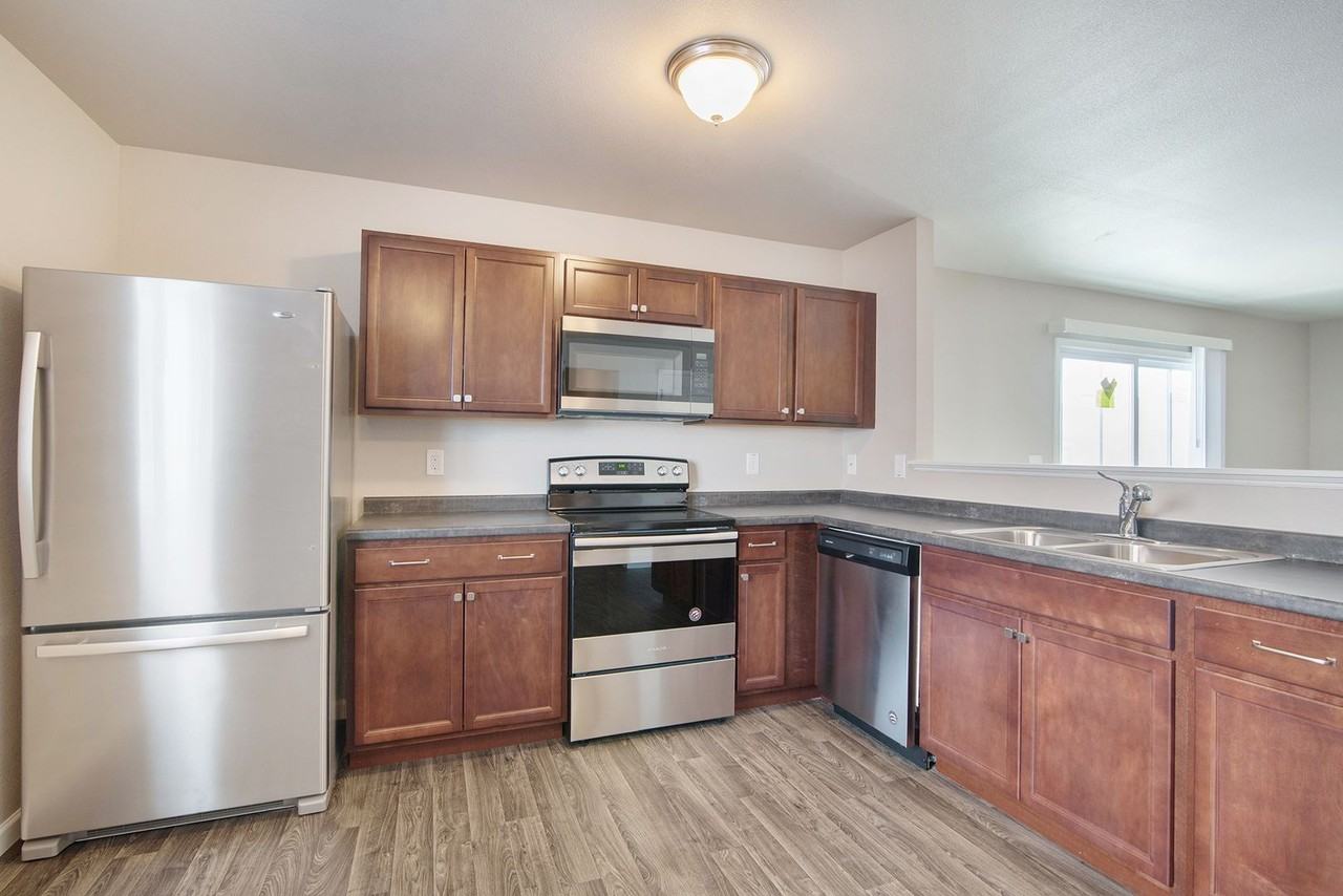 10311 Oakbrook Rd - Photo 5 of 15