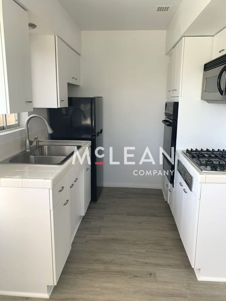 2290 S Palm Canyon Dr - Photo 4 of 19