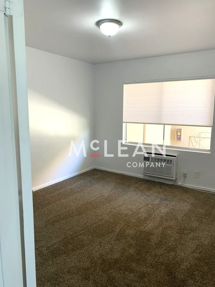 2290 S Palm Canyon Dr - Photo 6 of 19