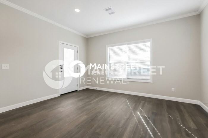 513 Emma St - Photo 5 of 16