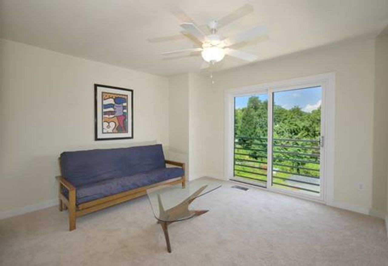 1013 Linden Ave - Photo 7 of 9