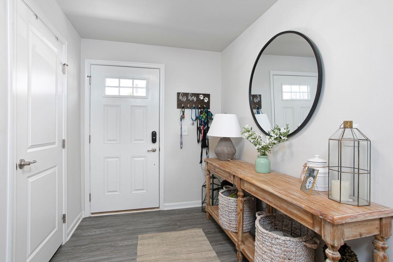 116 Journey Pl - Photo 2 of 18