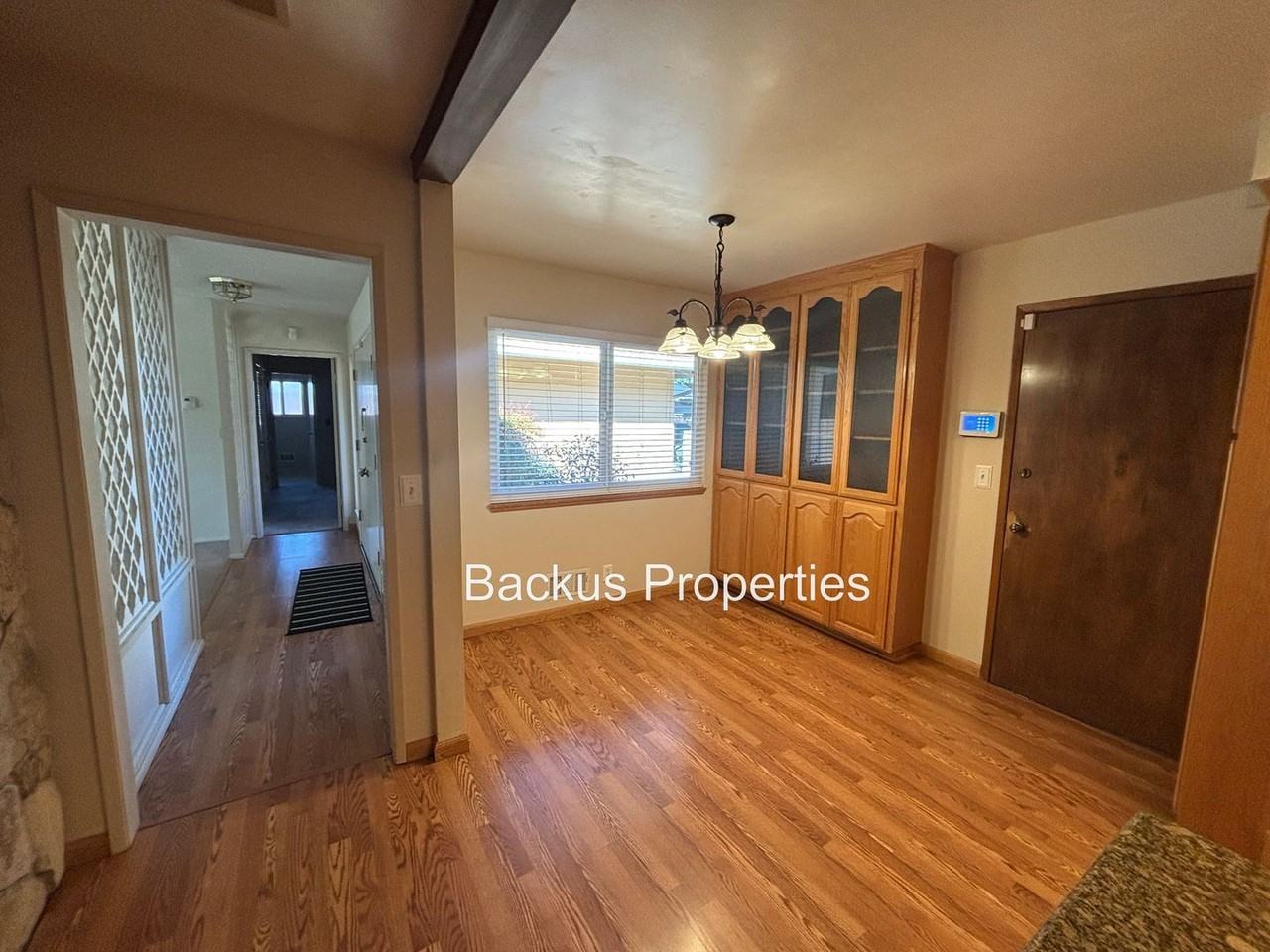 1150 San Diego Dr - Photo 6 of 30