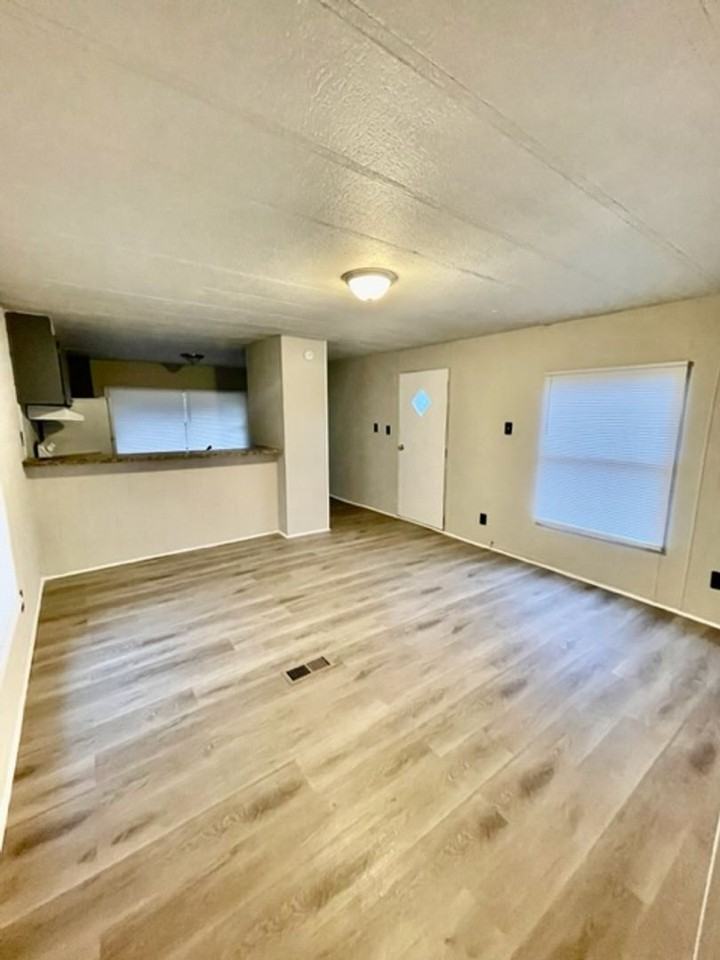 114 Canipe Rd - Photo 4 of 12