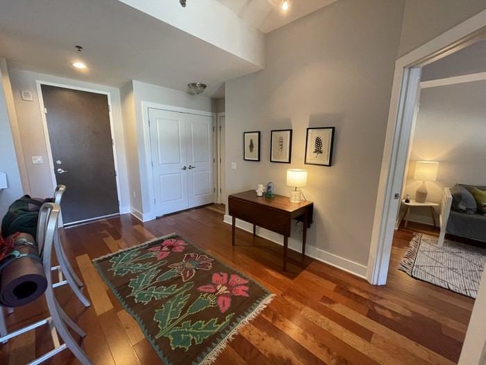 140 W Franklin St #209 - Photo 3 of 11