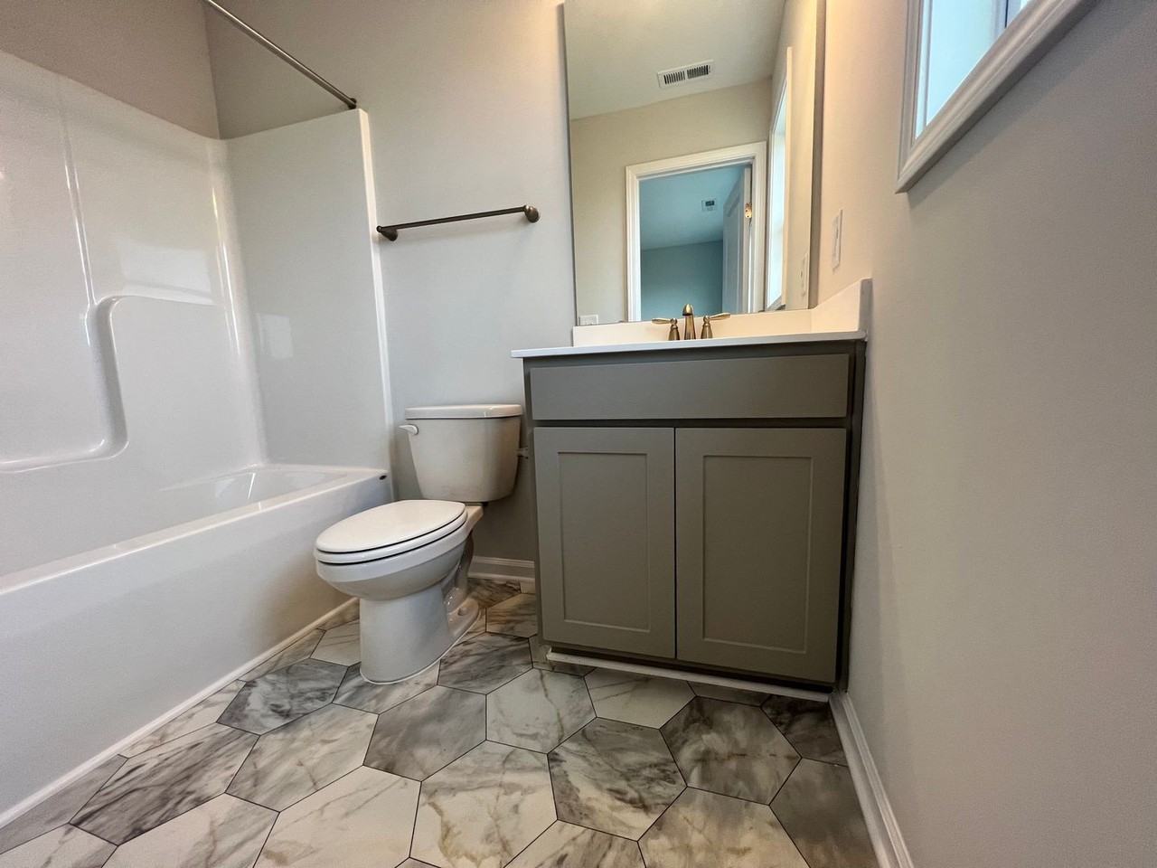 176 Pepperbush Dr - Photo 7 of 17