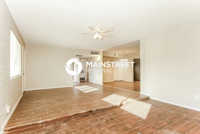 13517 N Luna St - Photo 5 of 15