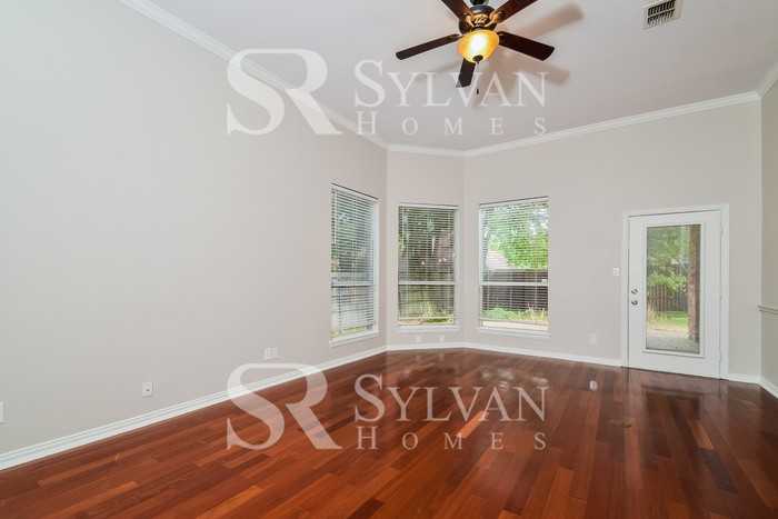 1350 S Old Orchard Ln - Photo 3 of 16