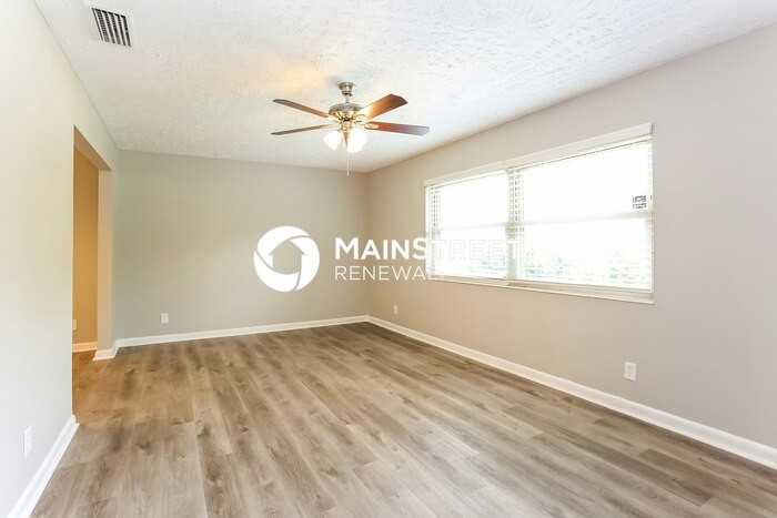 3236 Cathedral Ln - Photo 3 of 16