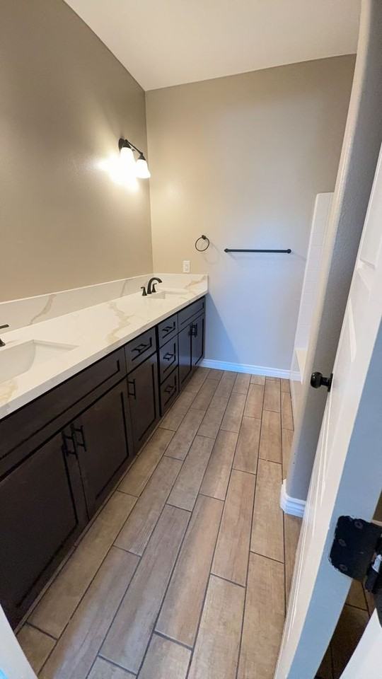 14547 Joshua Rd #1 - Photo 5 of 19