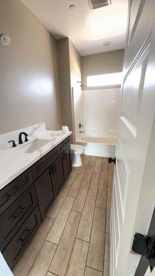 14547 Joshua Rd #1 - Photo 6 of 19