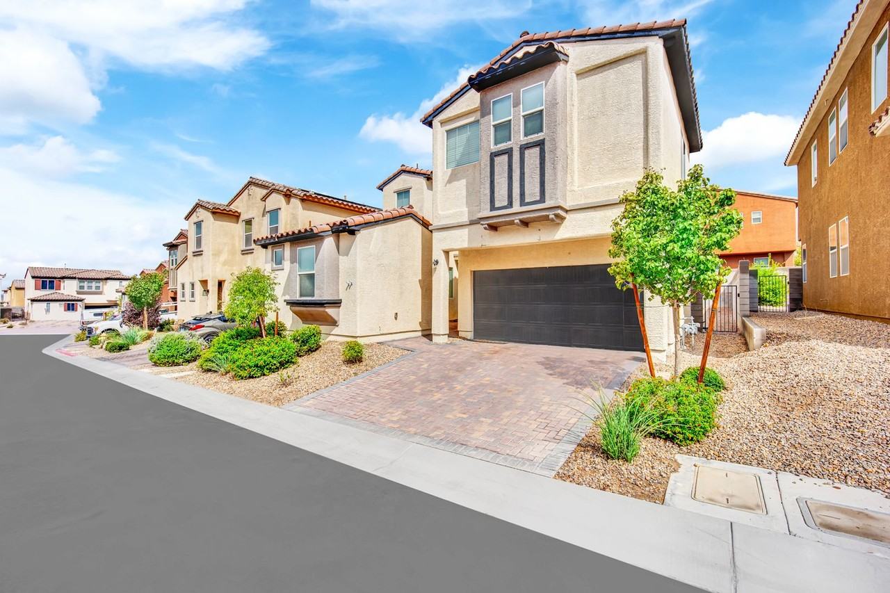 6898 Double Vista Way - Photo 3 of 8