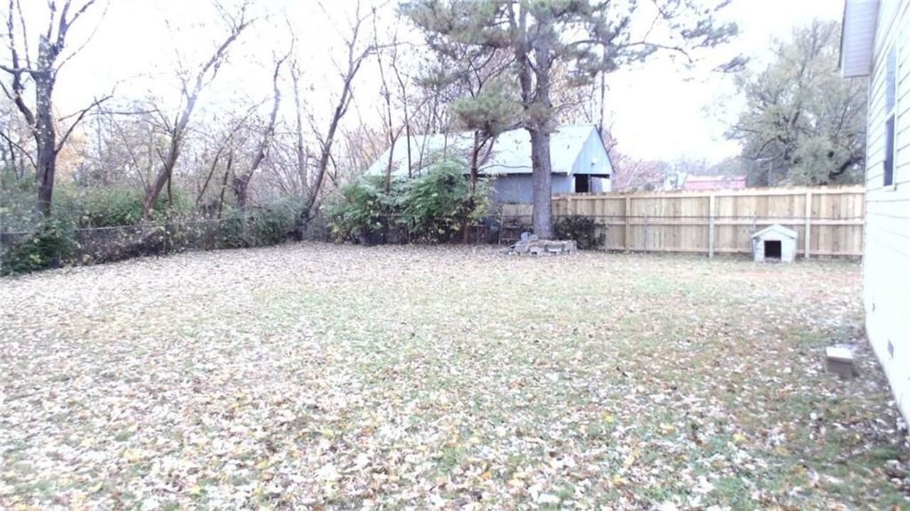 305 Ruby St - Photo 6 of 6