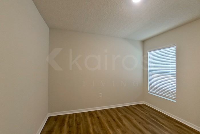 10872 N Frantz Ave - Photo 5 of 19