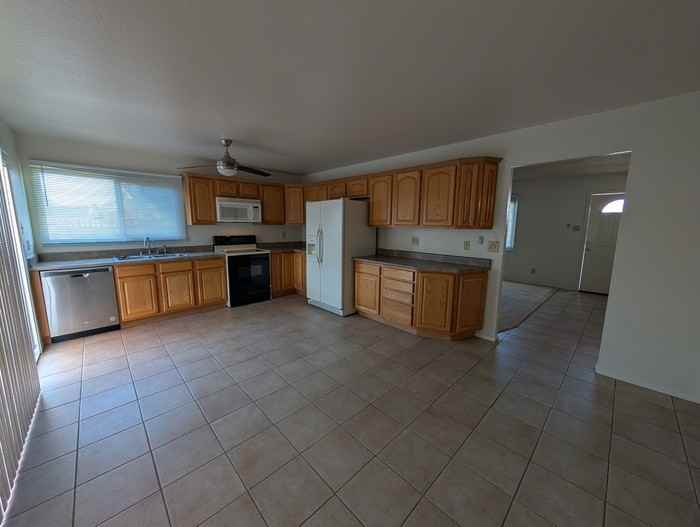 3625 W Caribbean Ln - Photo 6 of 19