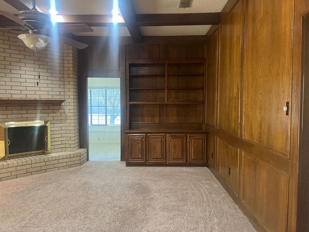 5715 69th St - Photo 5 of 27