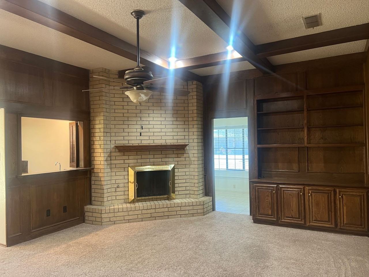 5715 69th St - Photo 6 of 27