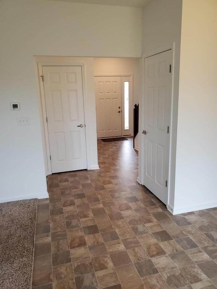 6622 Heben Ct - Photo 2 of 19