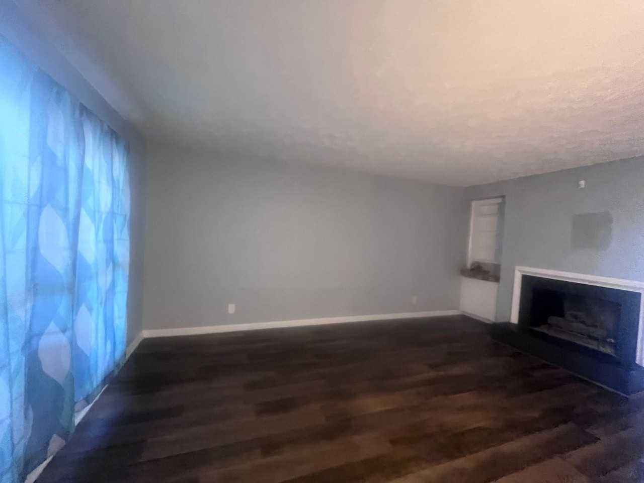 2014 Rexford Rd - Photo 2 of 18