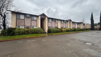 366 E Edison St #1 - Photo 1 of 1