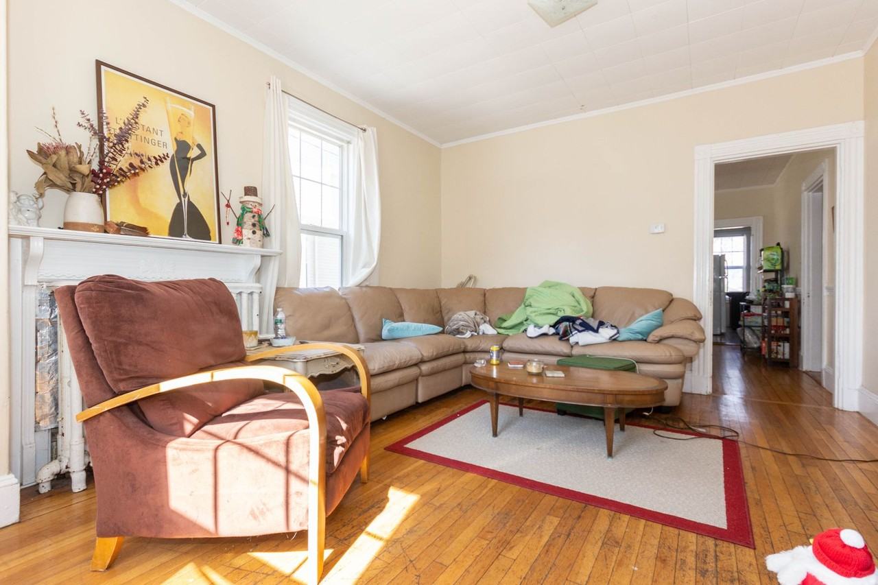 17 Bennett St - Photo 2 of 18