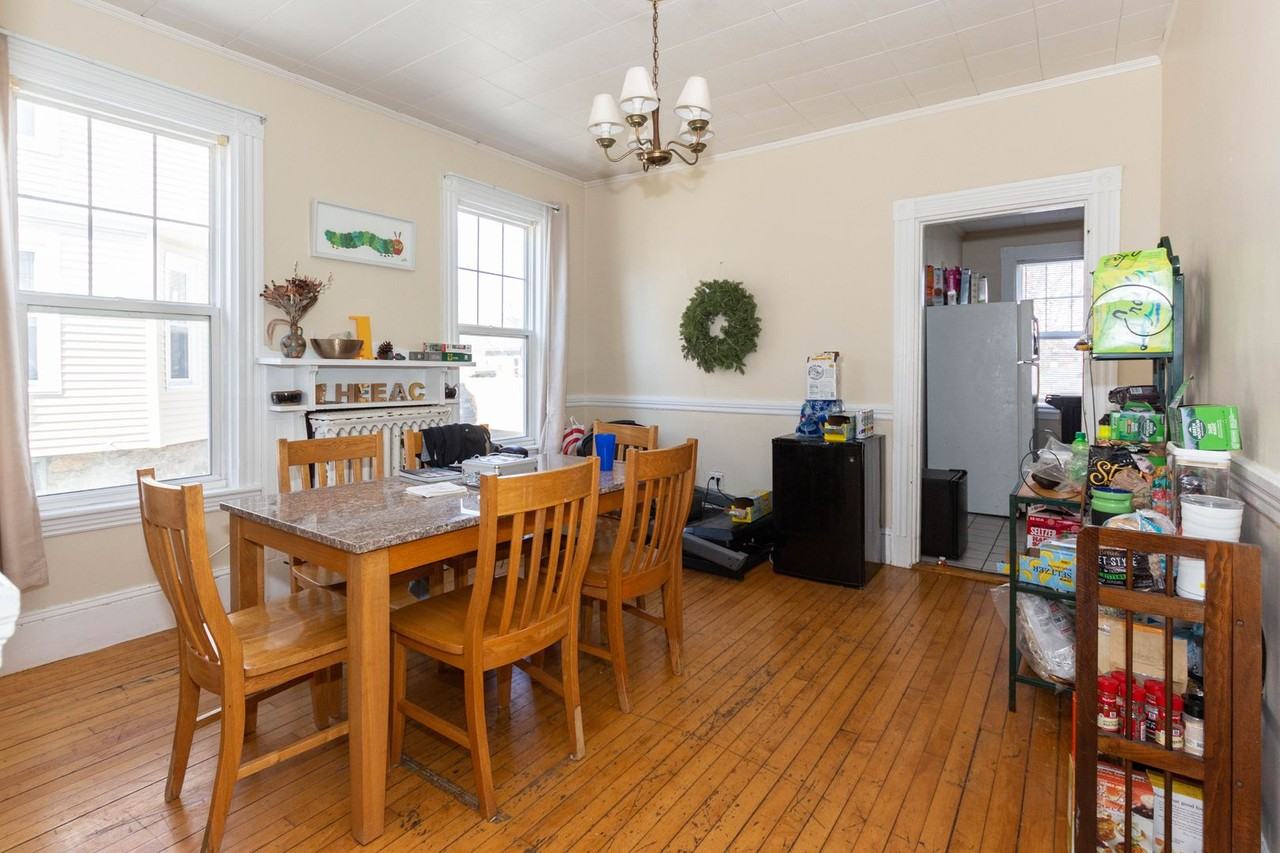 17 Bennett St - Photo 4 of 18