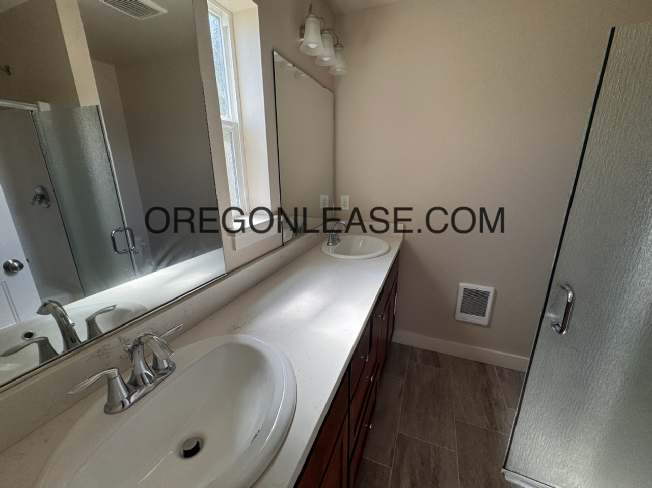 5865 Aster St - Photo 5 of 9