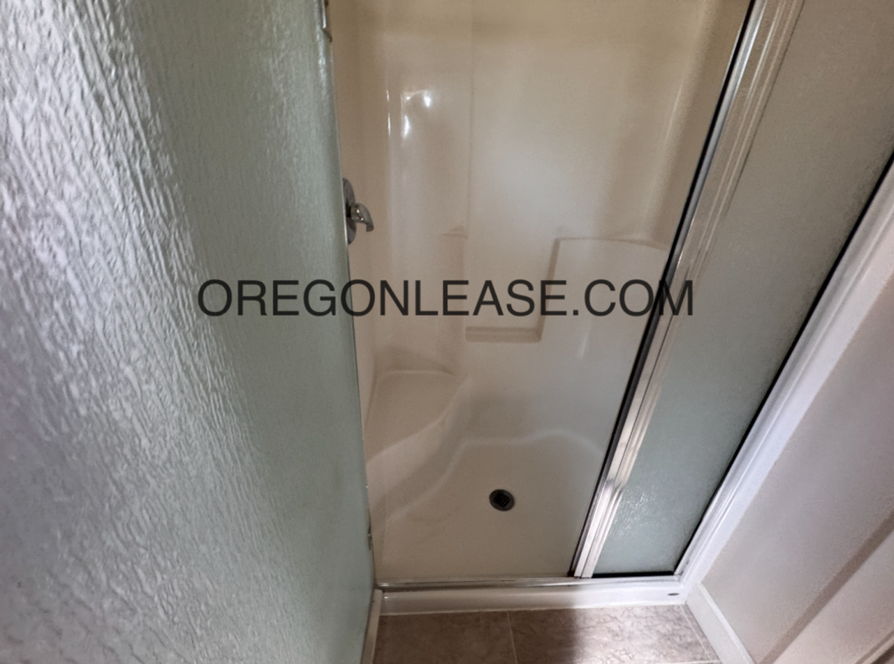 5865 Aster St - Photo 6 of 9