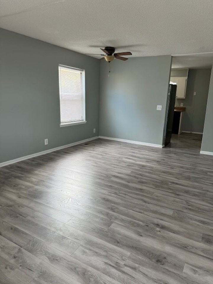 4117 Hunting Dr - Photo 3 of 9