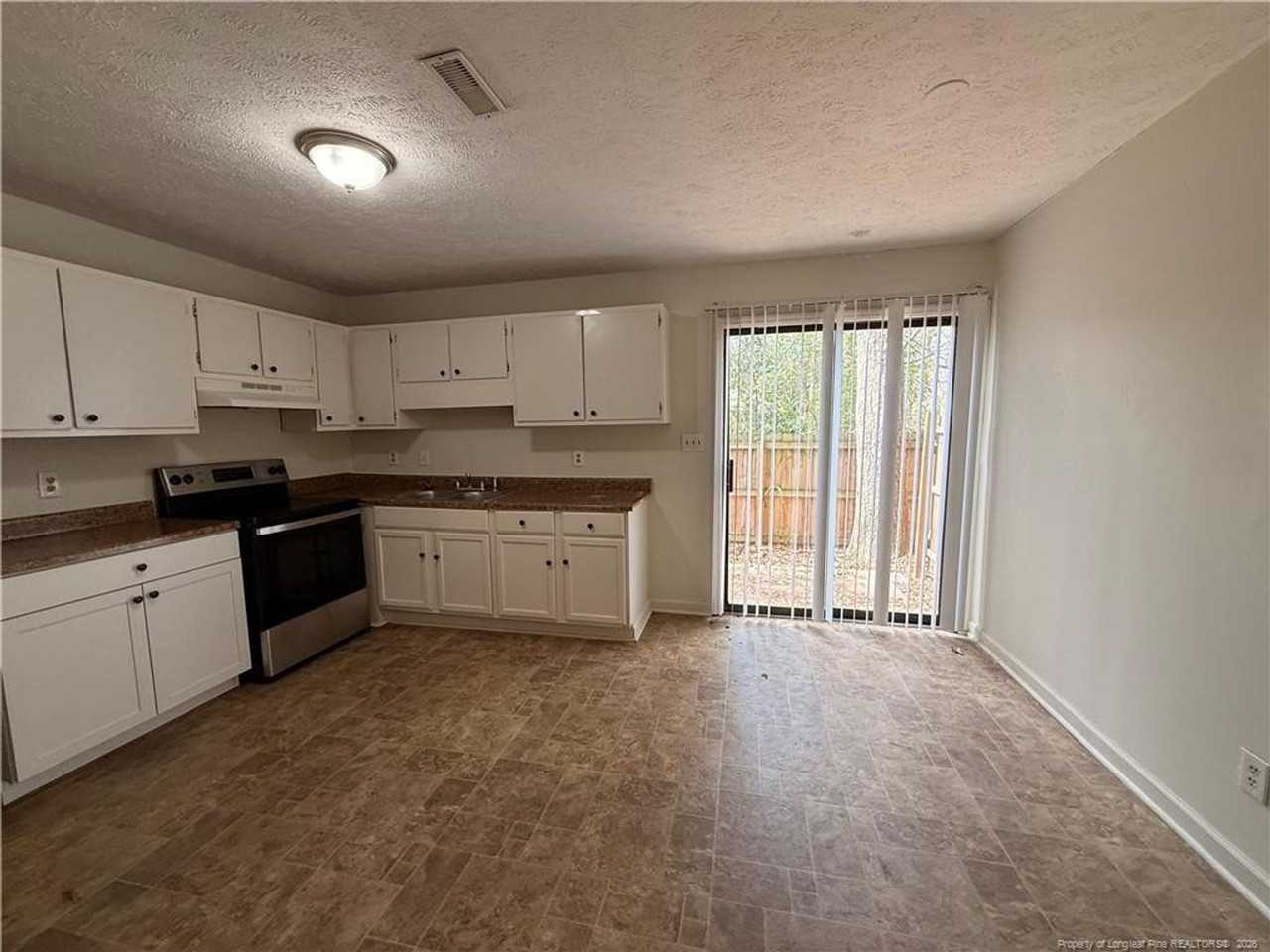 5829 Aftonshire Dr - Photo 5 of 13