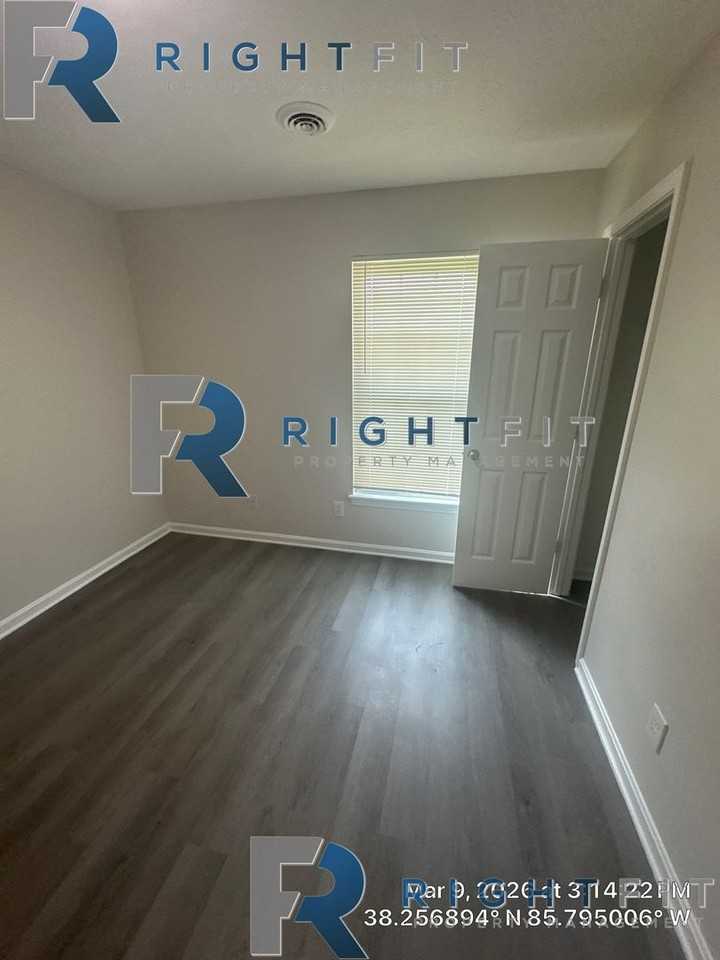 2623 Cedar St - Photo 5 of 13