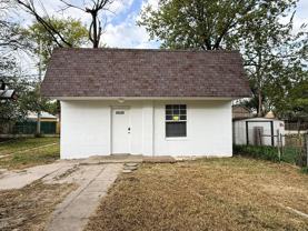 1023 S Millwood Ave #B - Photo 1 of 1