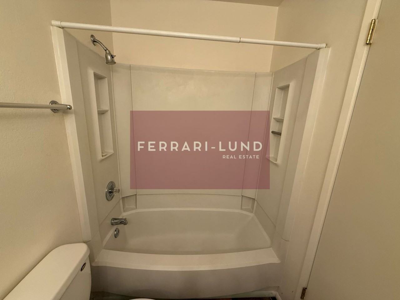 1465 E Peckham Ln - Photo 2 of 14