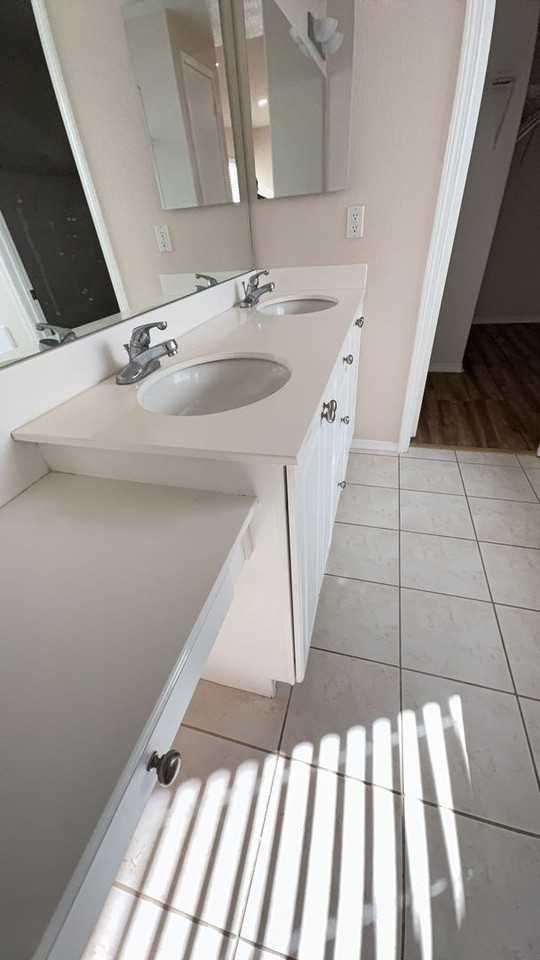 16656 Hastings Pl - Photo 6 of 25