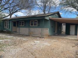 featured image of 1415 Hackberry Ave