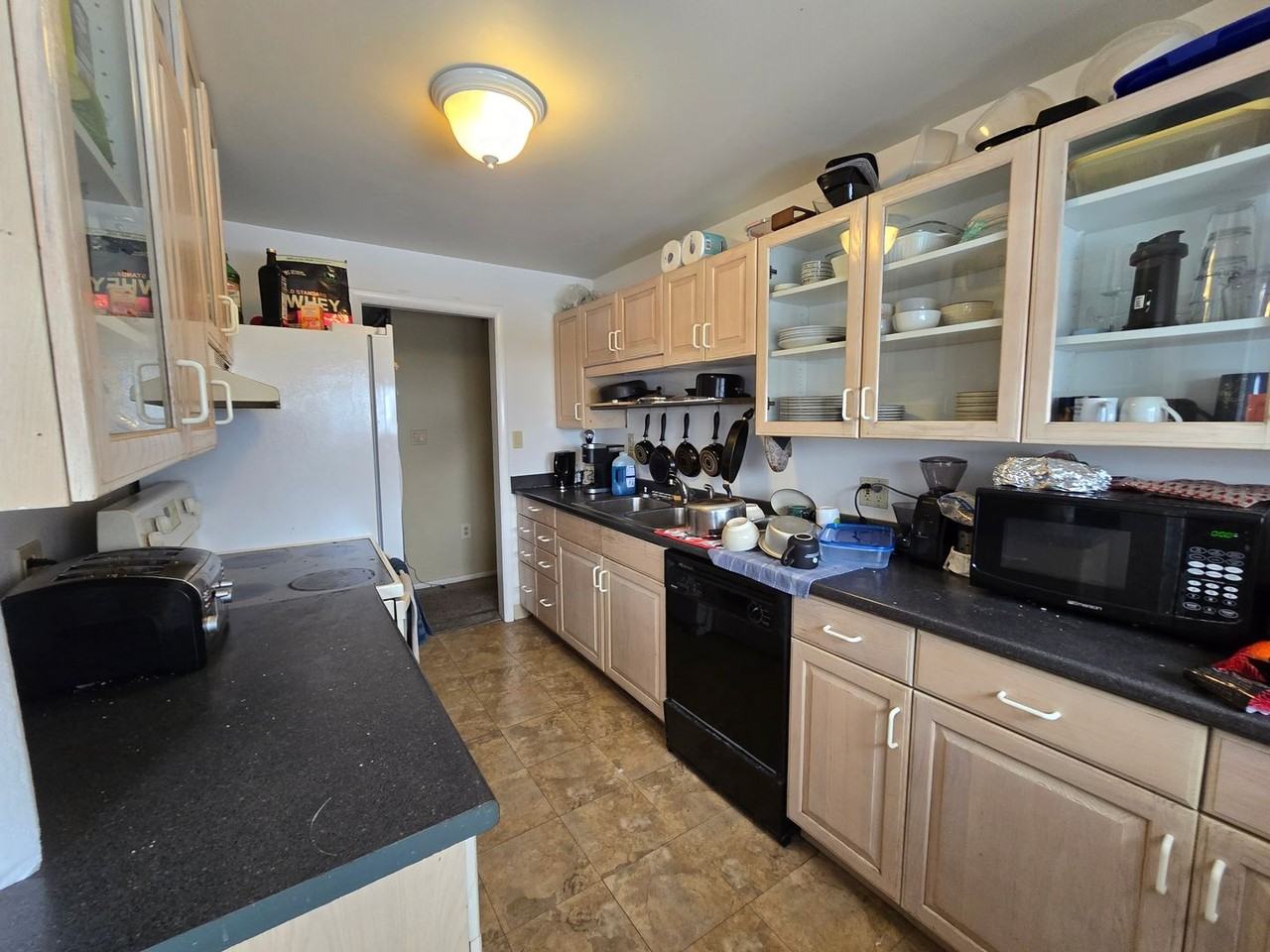 710 S 44th St - Photo 7 of 15