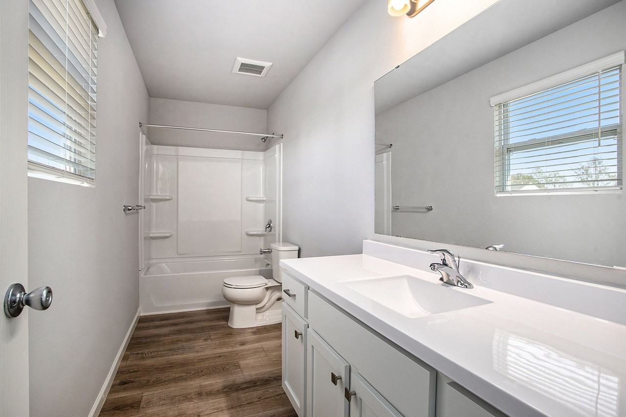 359 Sherman St - Photo 6 of 20