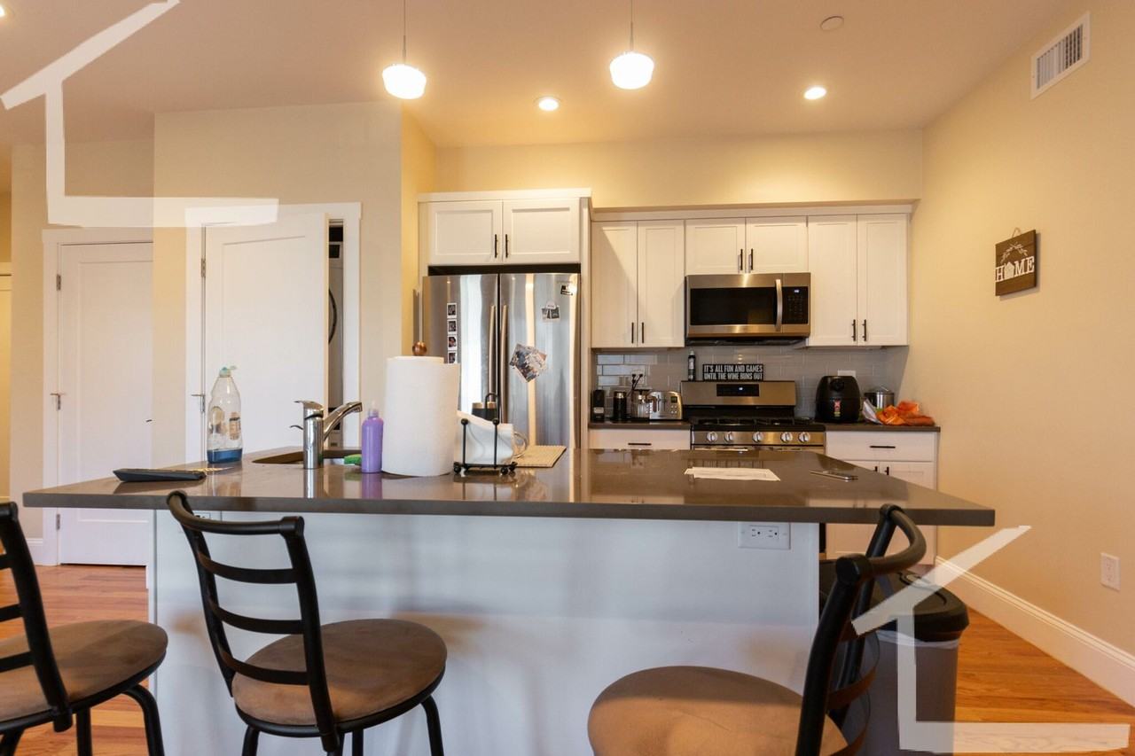 17 Glencoe St - Photo 2 of 12