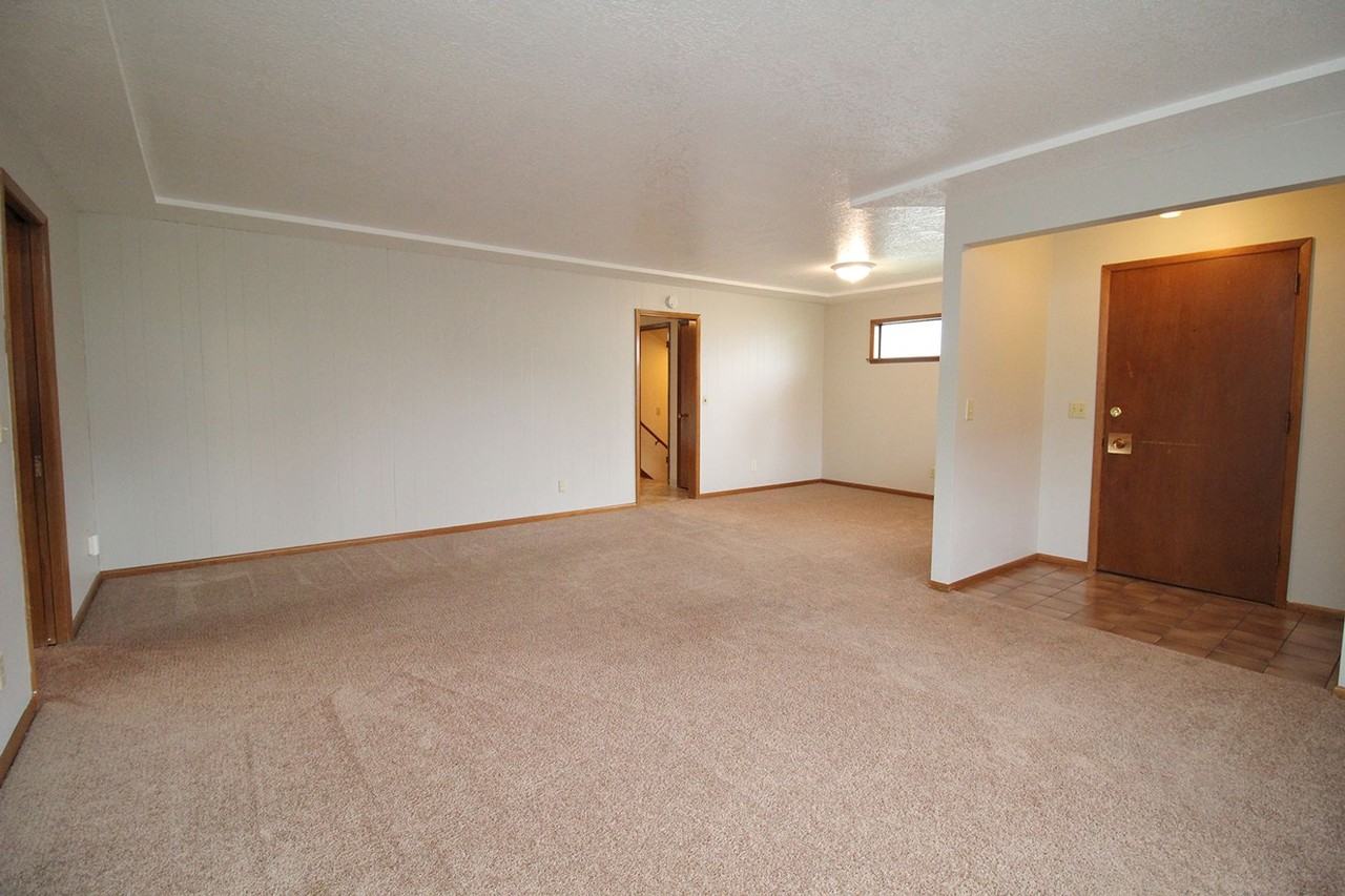 228 228 - 230 SE 52nd Ave - Photo 6 of 32