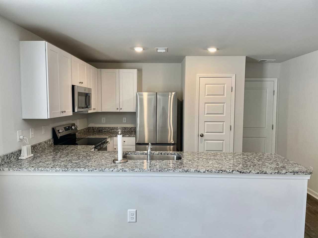 462 Ladyfish Loop Nw - Photo 7 of 37