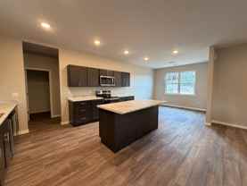 1140 E Gum St - Photo 1 of 1